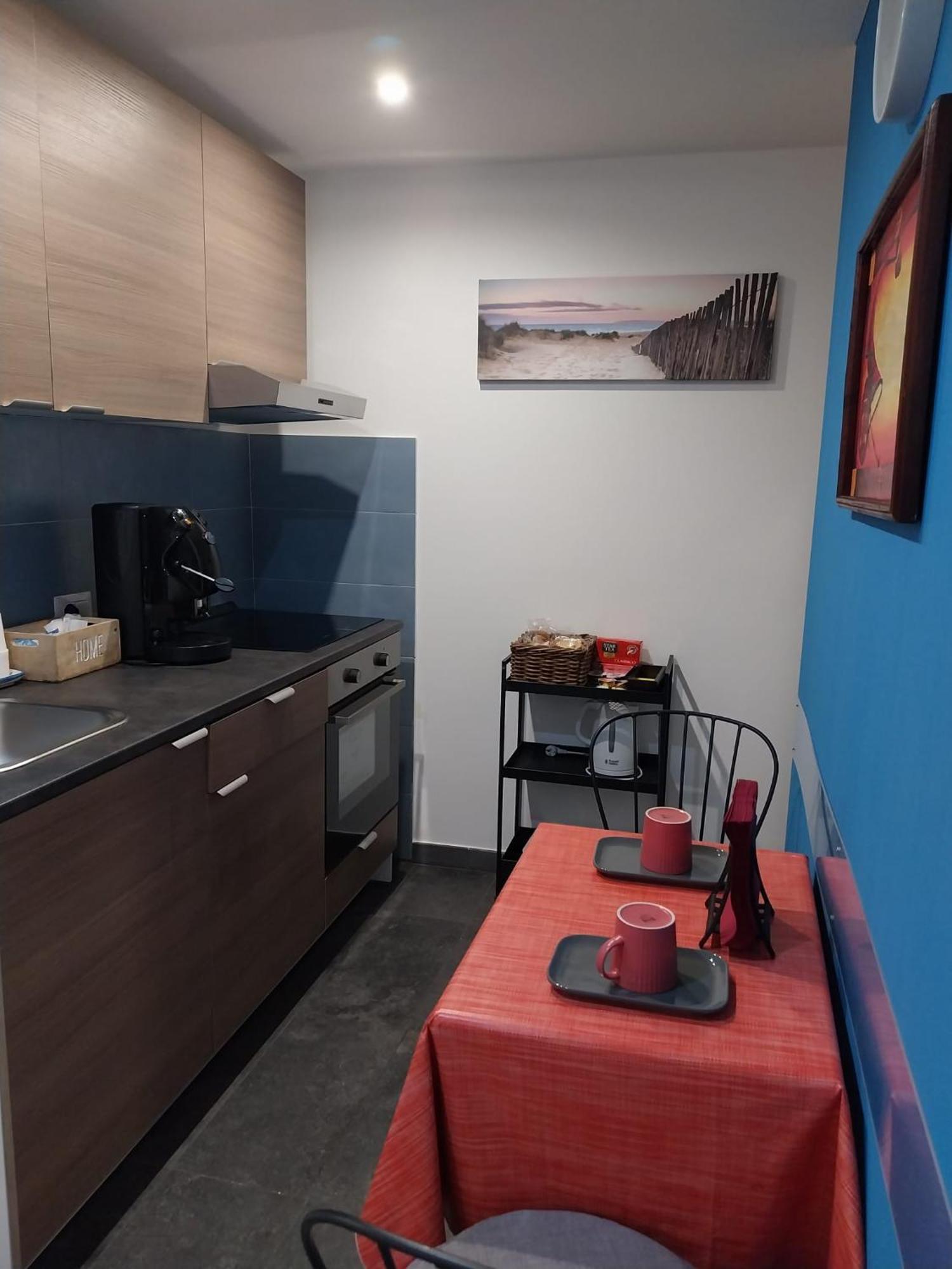 فندق New Little House نابولي المظهر الخارجي الصورة